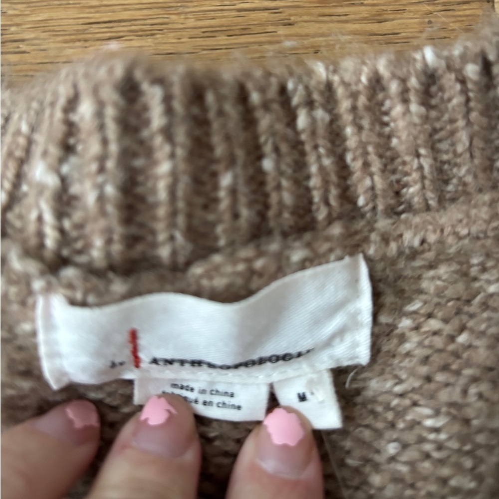 Anthropologie Cropped V-Neck Sweater in Heathered Taupe - Picture 4 of 5